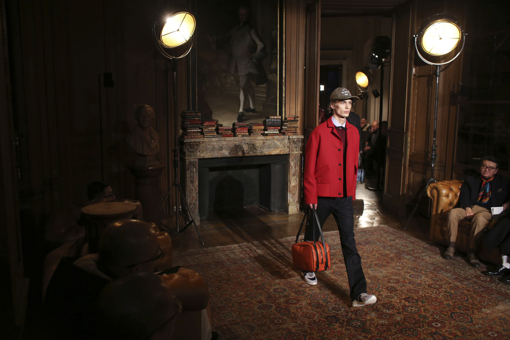 Paris Fashion Valentino